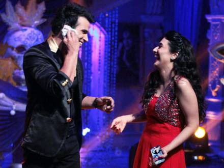 Rithvik and Ragini share a light moment between takes