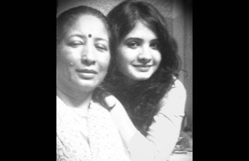 Neha Dangwal and mom Tara