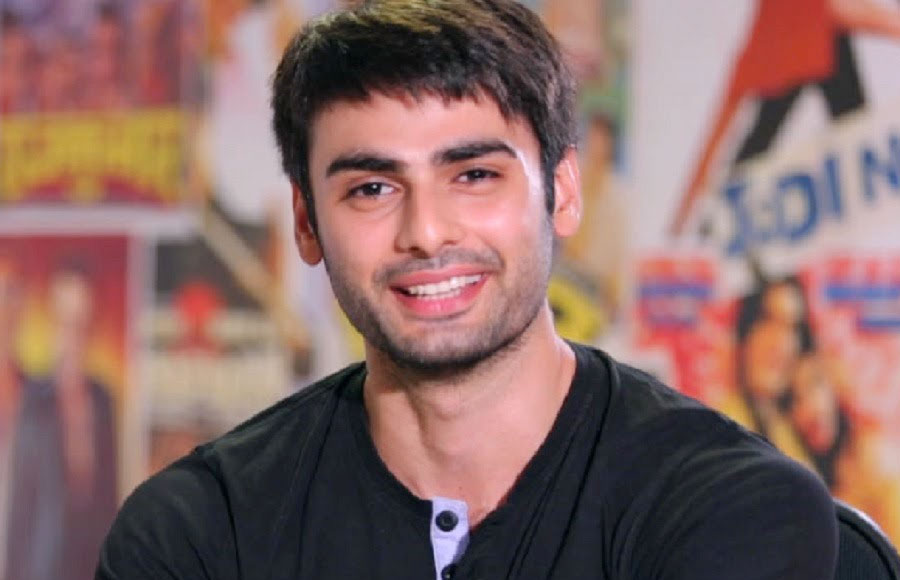 Varun Kapoor - His debut TV show for which he got a cheque of Rs 9,000.