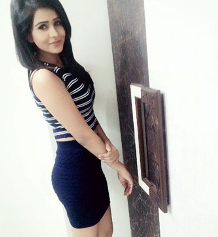 Fenil Umrigar - Rs.33,300 when she did a saree shoot in Surat.