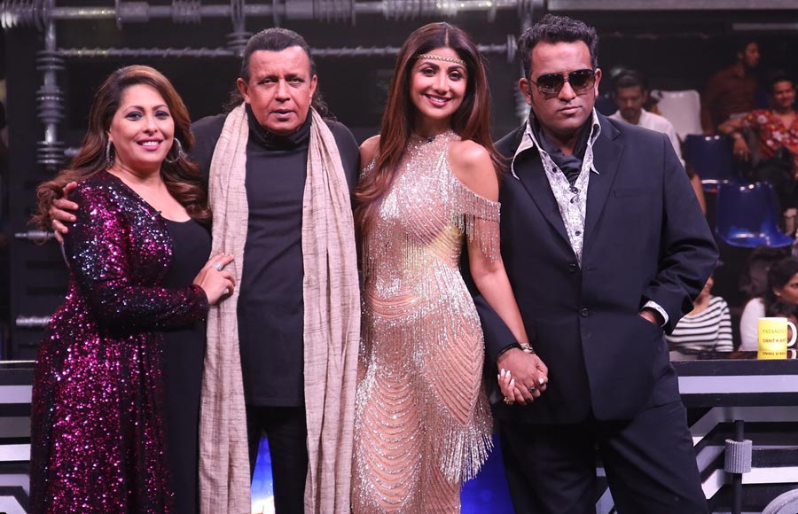 Mithun Chakraborty on  the sets of Super Dancer Chapter 3
