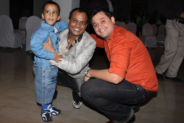 Swapnil Joshi with Rajeev Nigam and his son