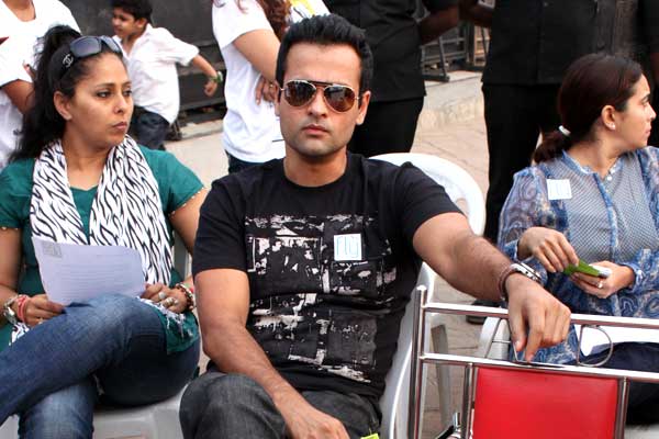 Rohit Roy and Geeta Kapur 