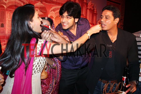 Shashank Vyas , Pratyusha Banerjee ,Smita Bansal ,Anup Soni 