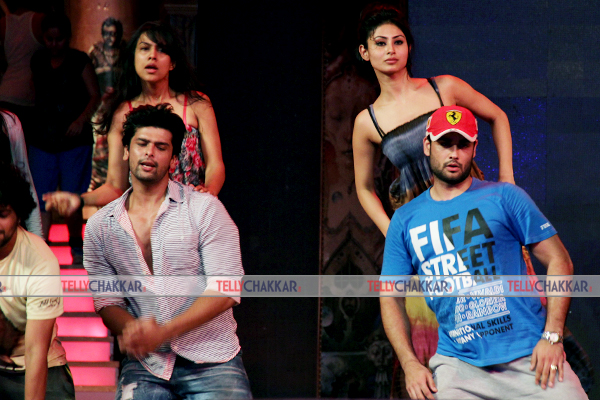 Mouni Roy, Nia Sharma, Kushal Tondon, Vivian Dsena