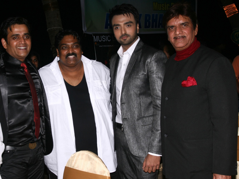 Ravi Kishen, Ganesh Acharya, Akash and Kunal Singh