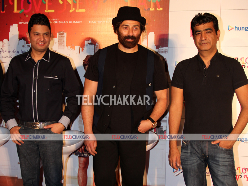 Bhushan Kumar,Sunny Deol and Krishan Kumar 