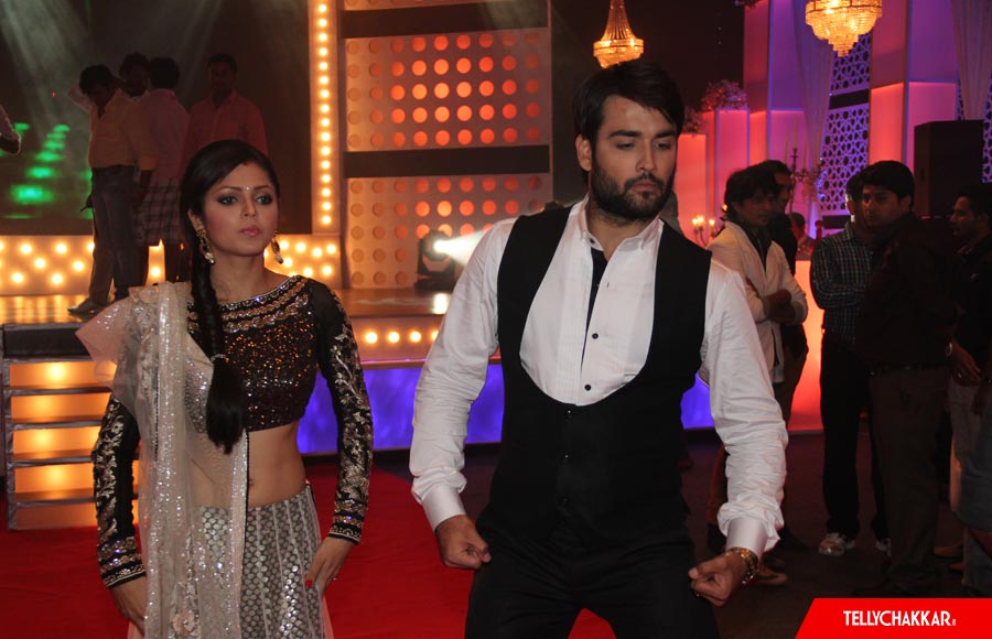 Vivian Dsena and Drashti Dhami