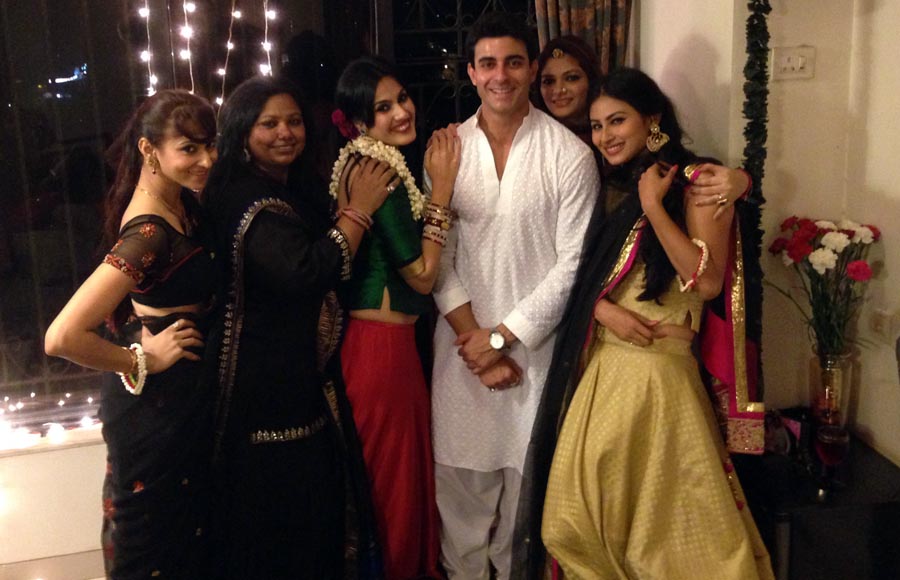 Rishina Kandhari, Neerusha, Kamya Punjabi,Gautam Rode, Sohanna Sinha and Mouni Roy