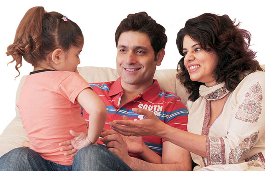 Shiney Ahuja with Family