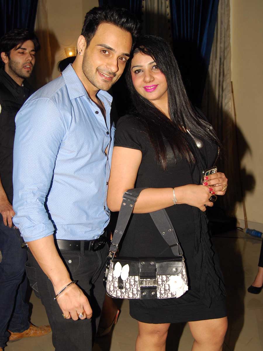 Angad Hasija with wife Pari