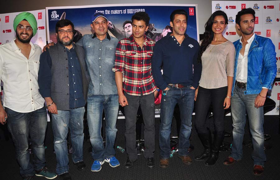 Director Umesh Bhisht,Atul Agnihotri,Bilal Amrohi,Salman Khan,Sara Jane Dias,Pulkit Samrat