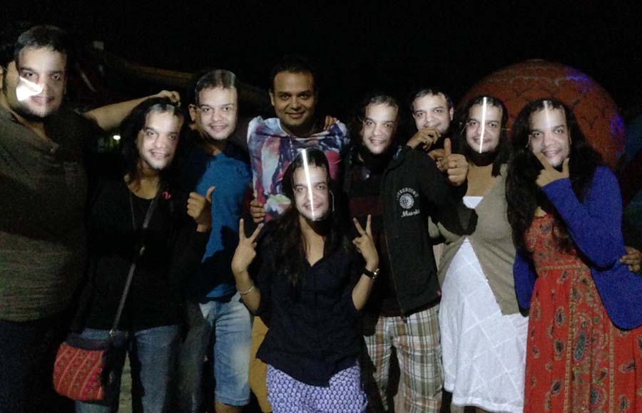 Producer Siddharth Tewari celebrates his birthday with the cast of Mahabharat