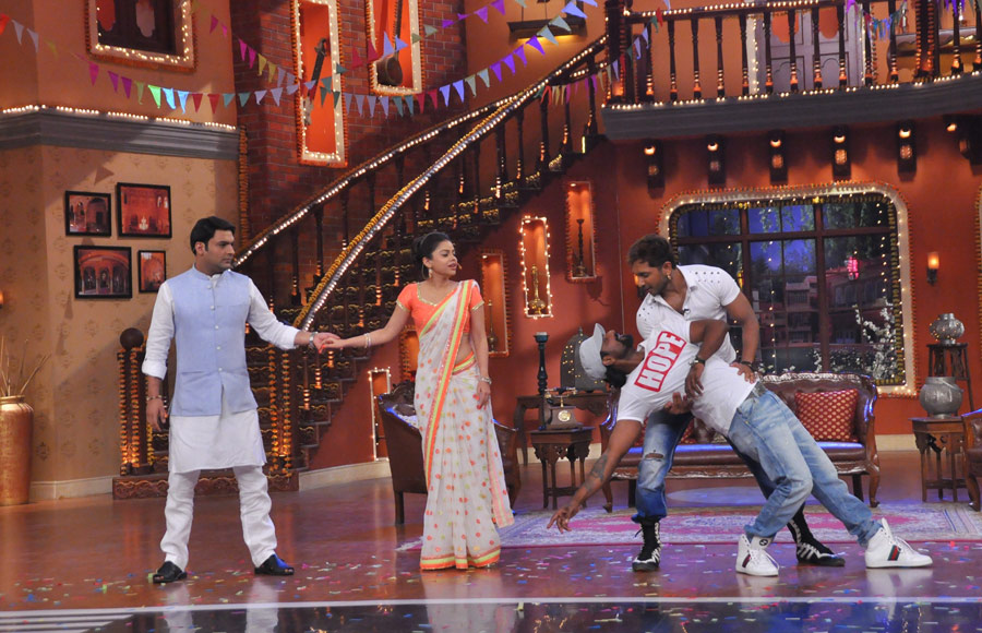 Holi Special on Comedy Nights with Kapil