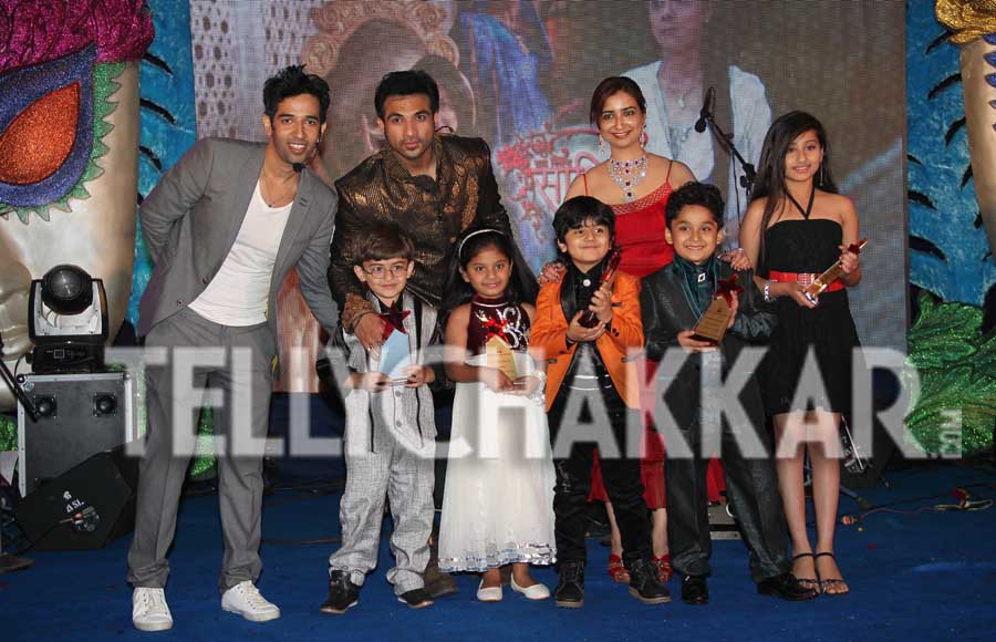 Rashmi Sharma and Mohammad Nazim with kids