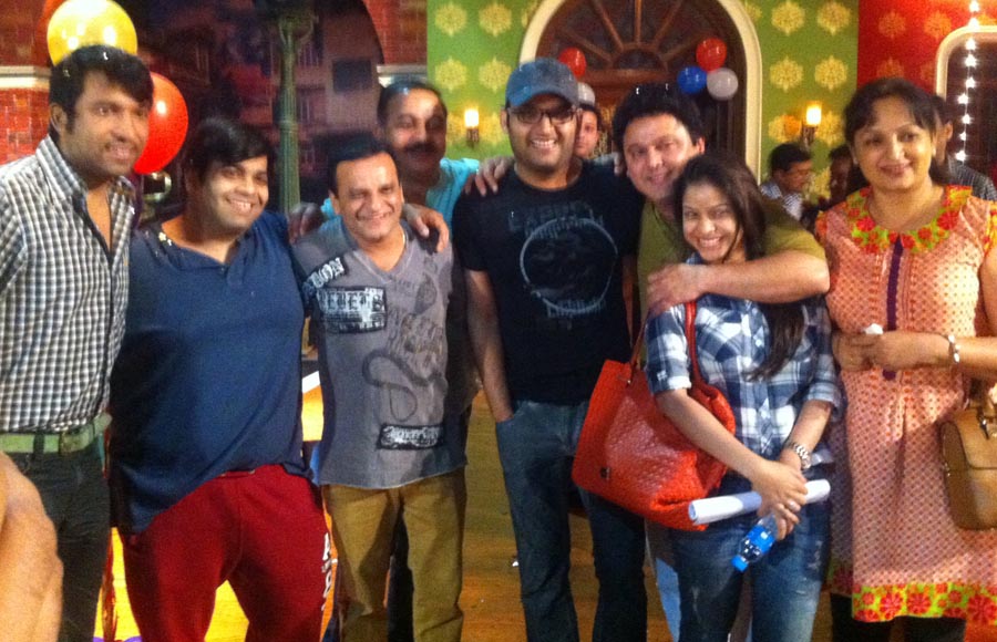 Kapil Sharma celebrates his birthday on the sets of Comedy Nighs with Kapil