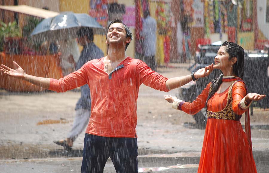 Mishkat Varma and Kanchi Singh