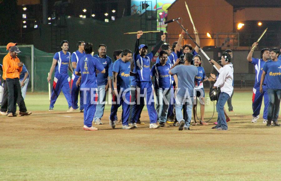 Cricket Match: Team Rangrasiya and Beintehaa