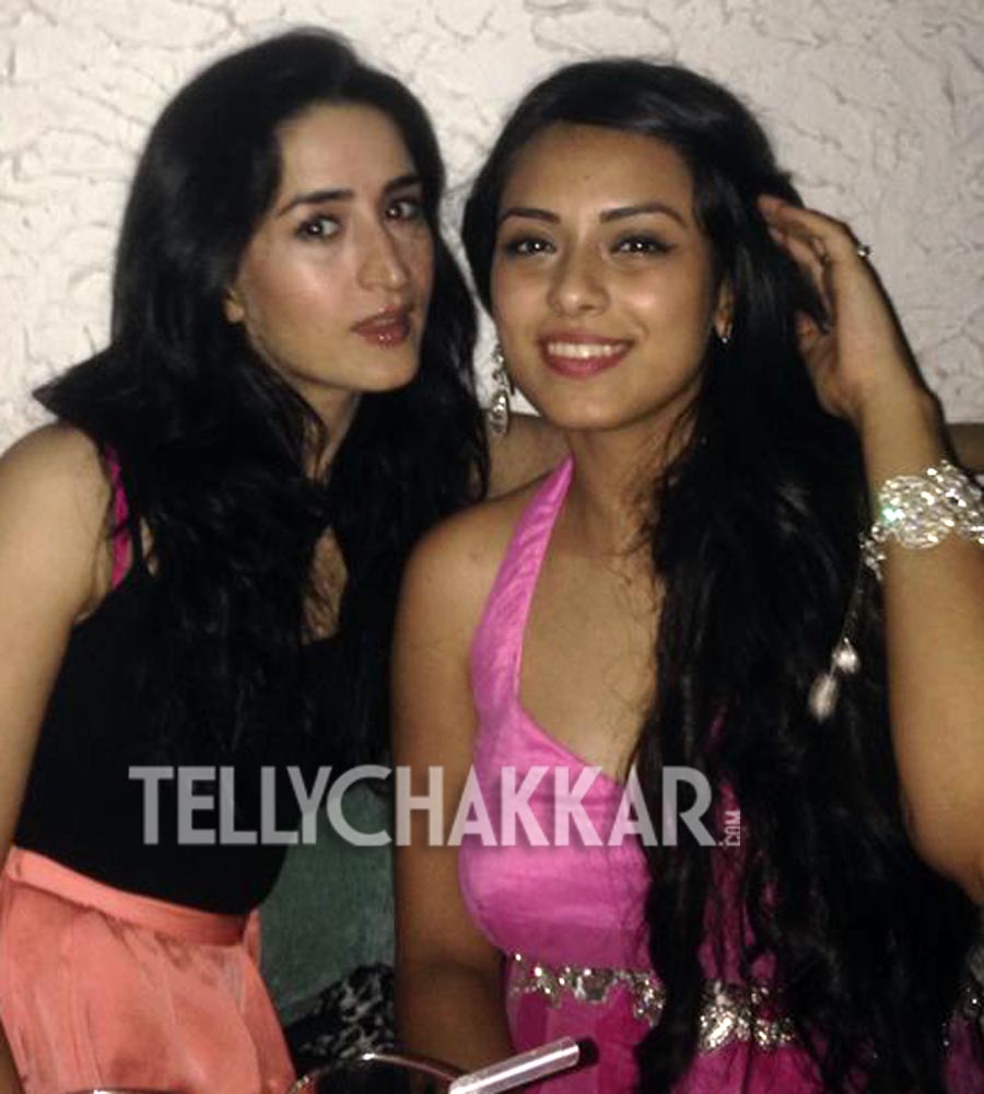 Pretty girl Deeksha Sonalkar's happening birthday bash