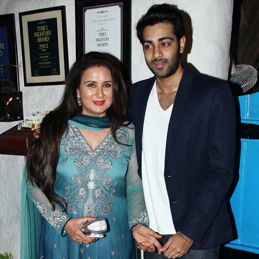 Poonam Dhillon With Son