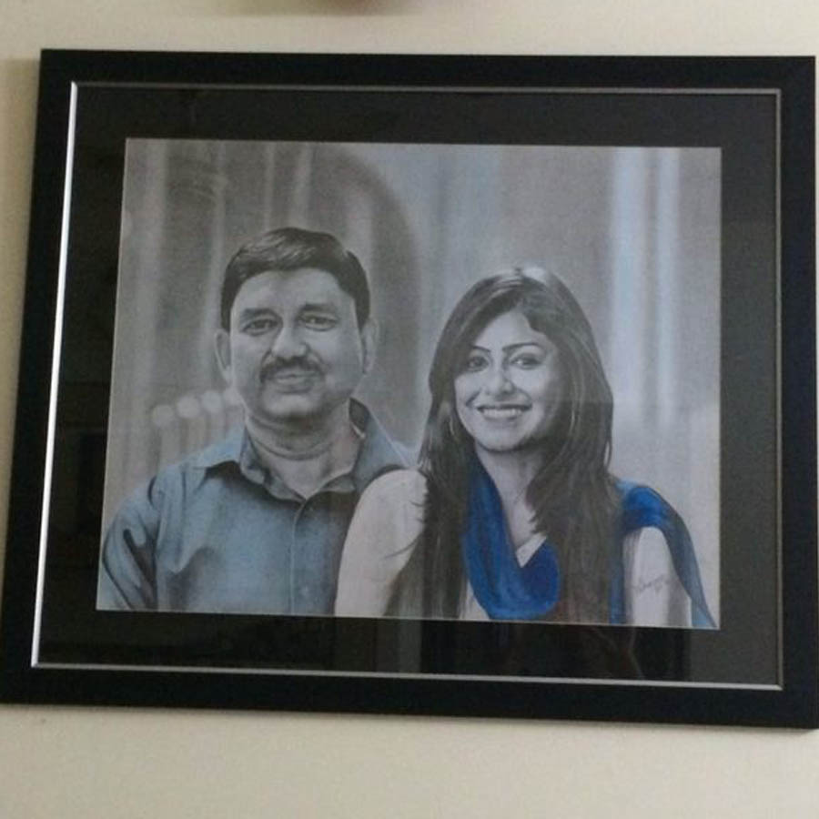 Mrunal Thakur and dad