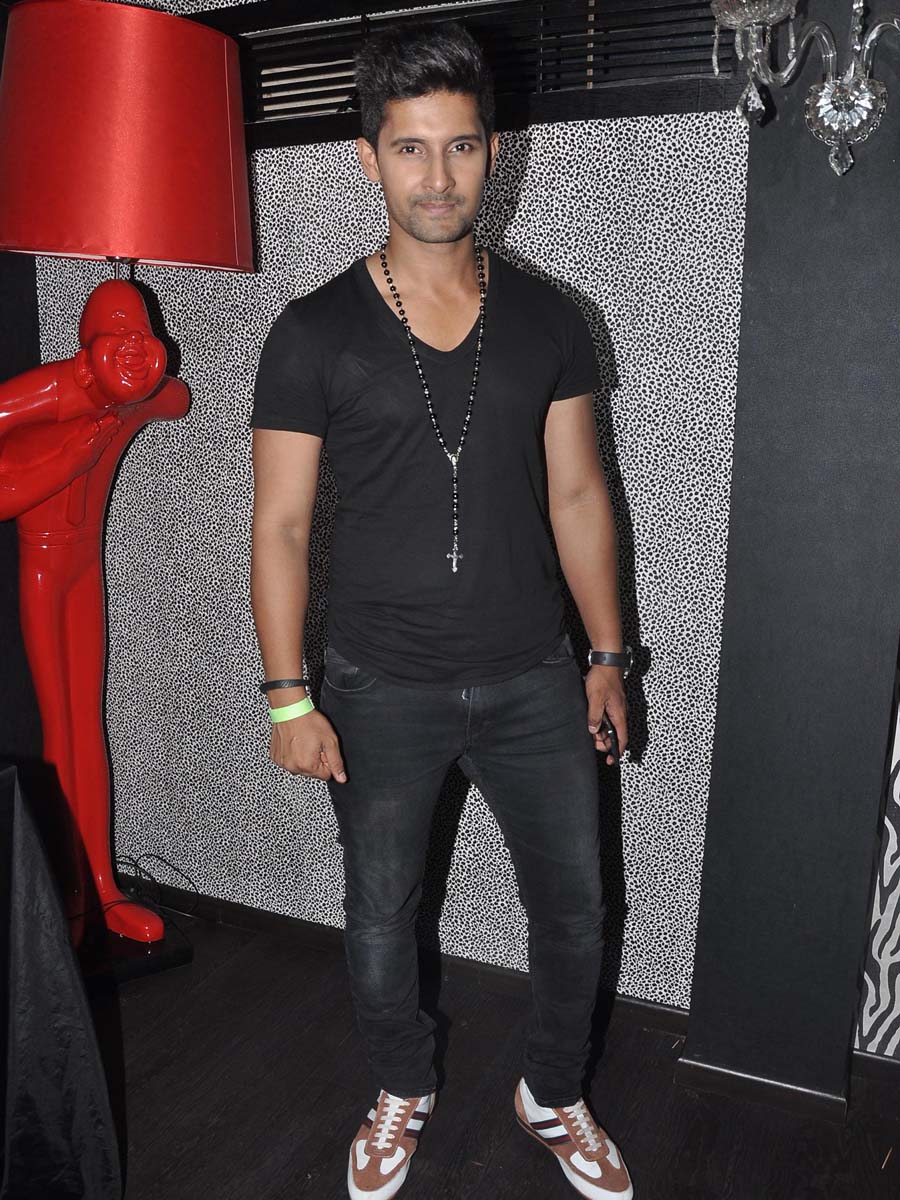 Ravi Dubey