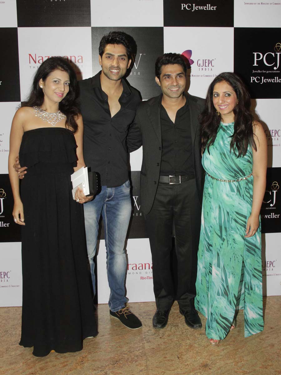 Munisha Khatwani,Mazher Sayed,Adhvik Mahajan