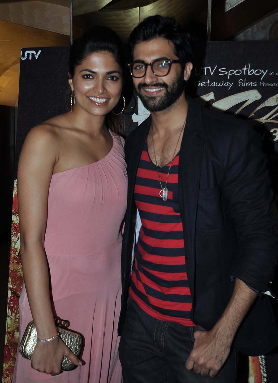 Akshay Oberoi and Parvathy Omanakuttan