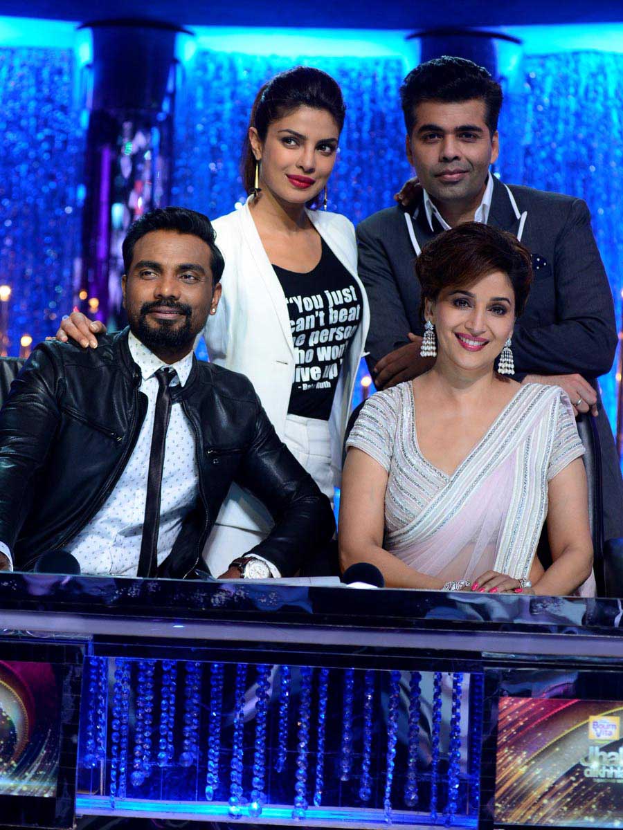  Remo D'Souza, Priyanka Chopra, Karan Johar and Madhuri Dixit Nene