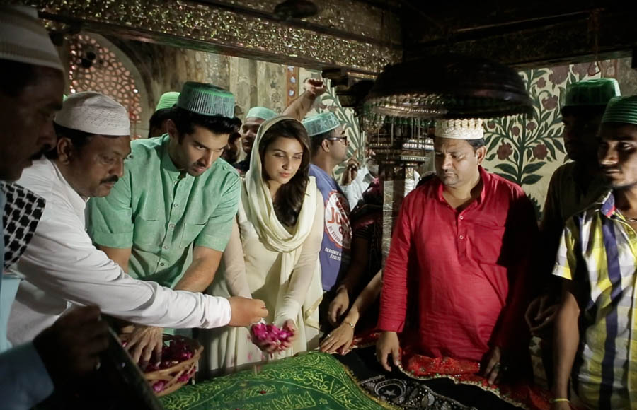 Aditya and Parineeti at Fatehpur Sikri