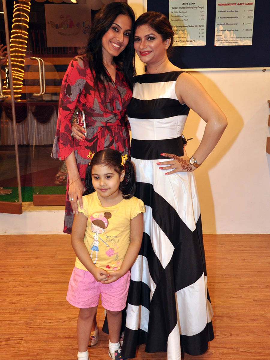 Kamya Punjabi with Sohanna Sinha