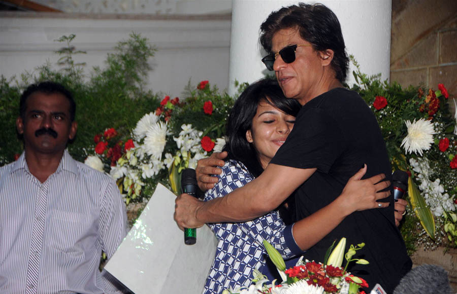 SRK celebrates his 49th birthday