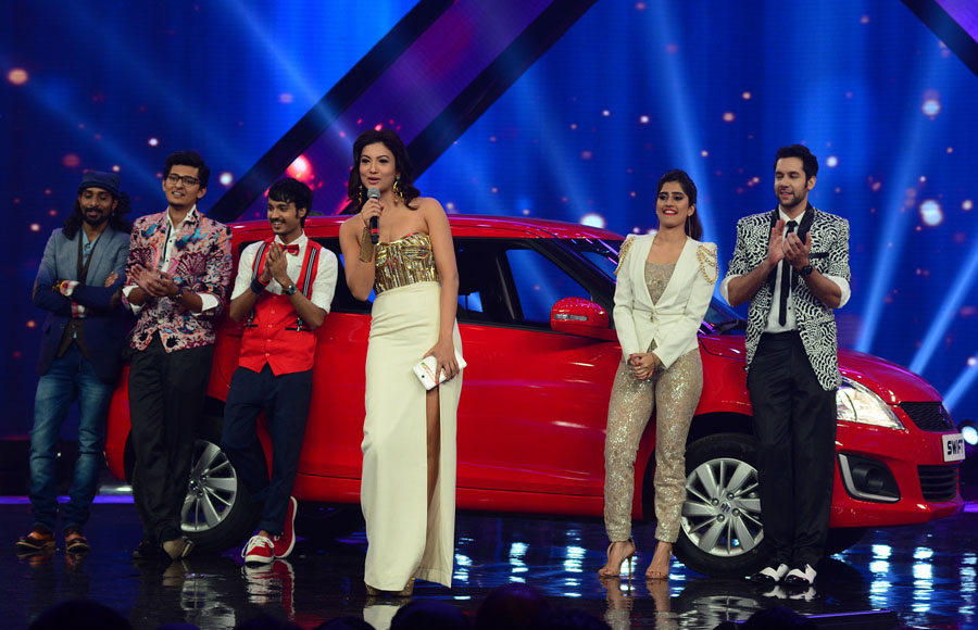 Rituraj, Darshan, Mohit, Host of the show Gauahar Khan, Akasa and Jeffery 