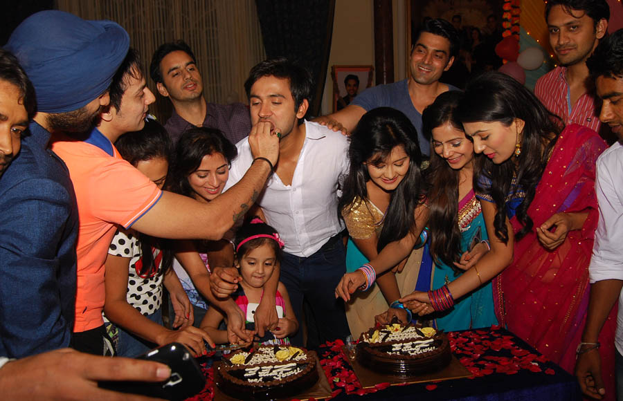 Zee TV's Aur Pyaar Ho Gaya wraps up shoot 