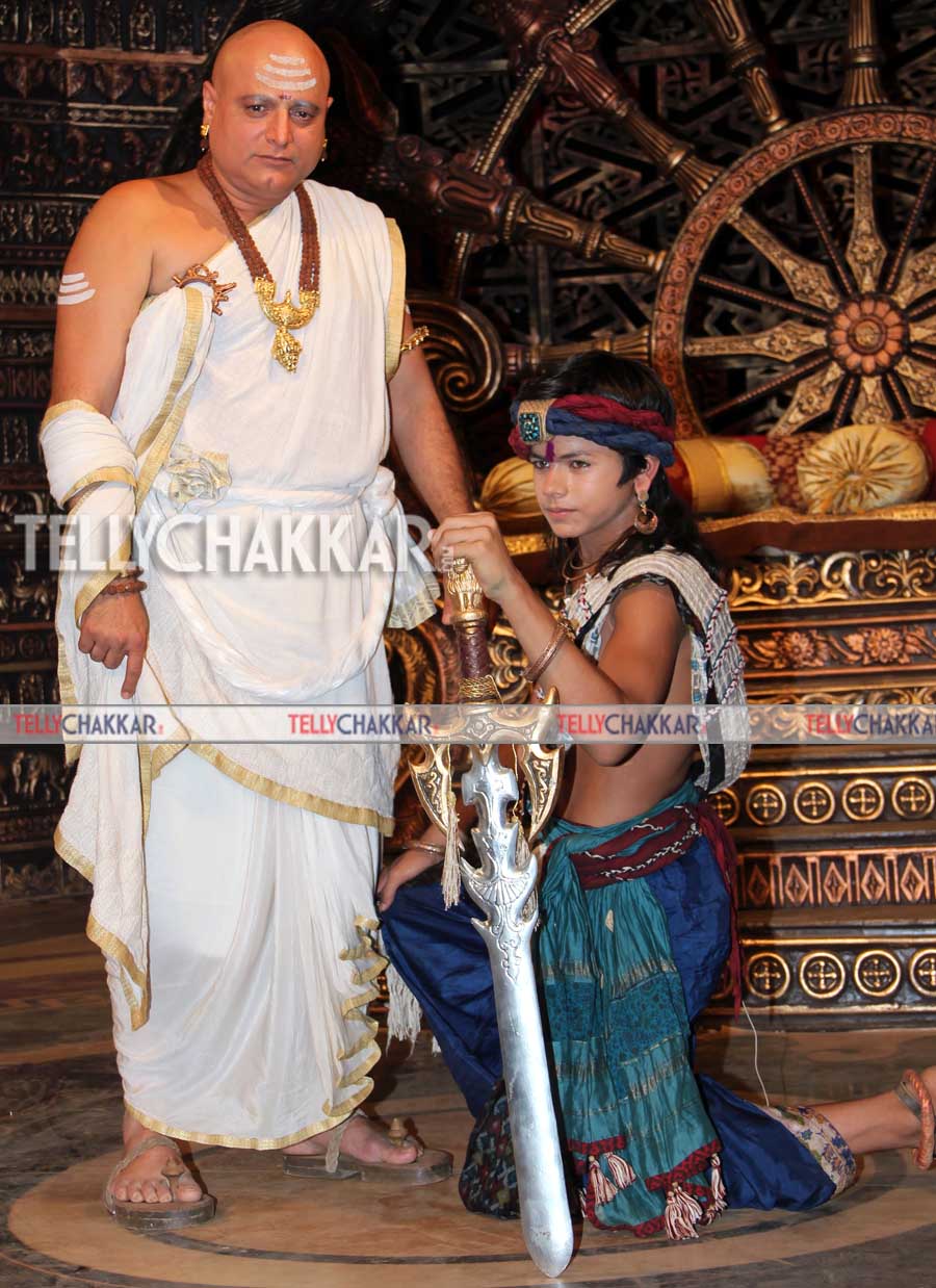 Manoj joshi and Siddharth Nigam