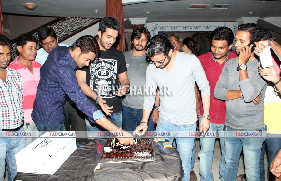 Aly Goni's birthday celebration on the sets of 'Yeh Hai Mohabbatein'