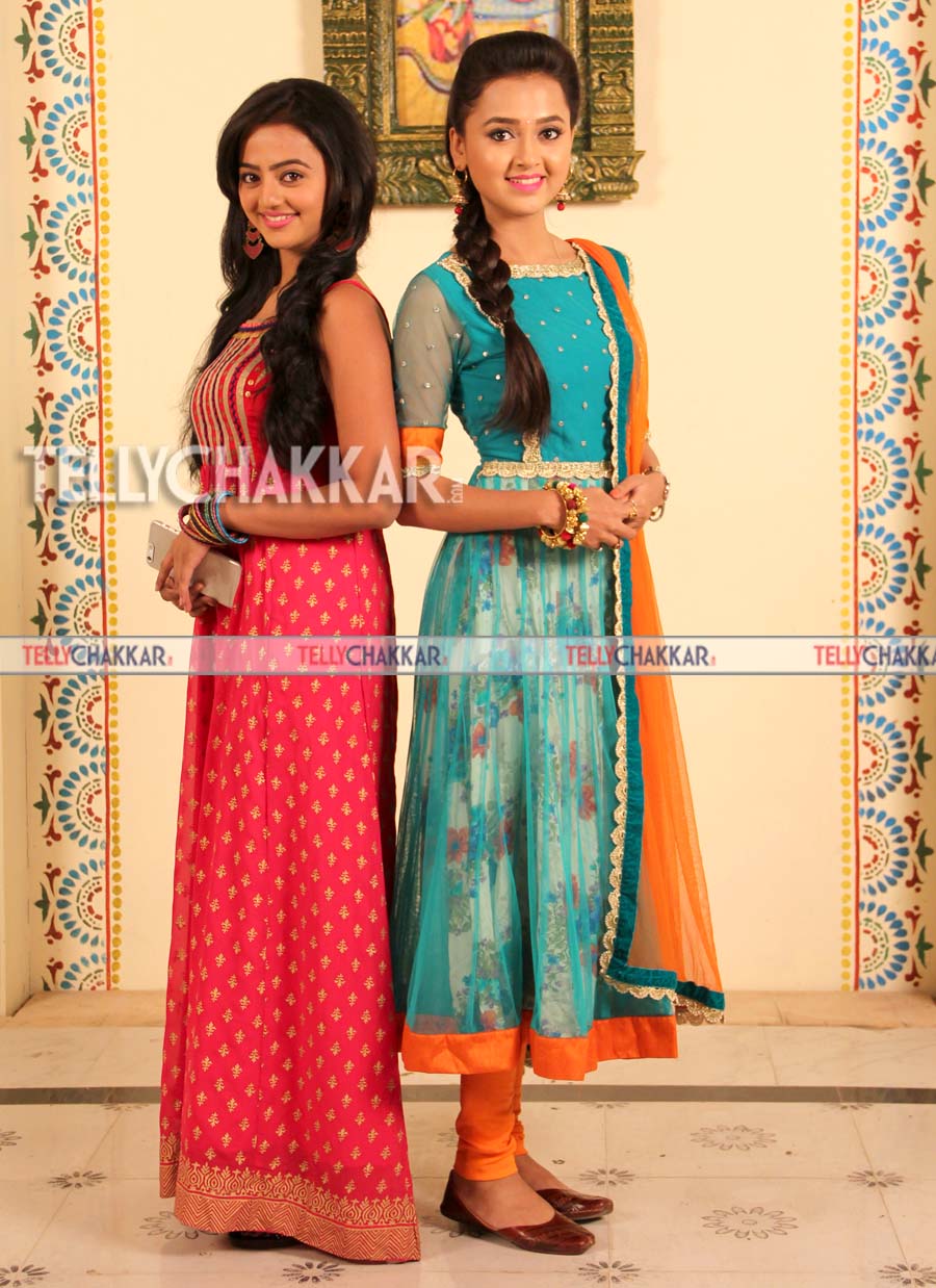 Tejaswi Prakash Wayangankar and Helly Shah