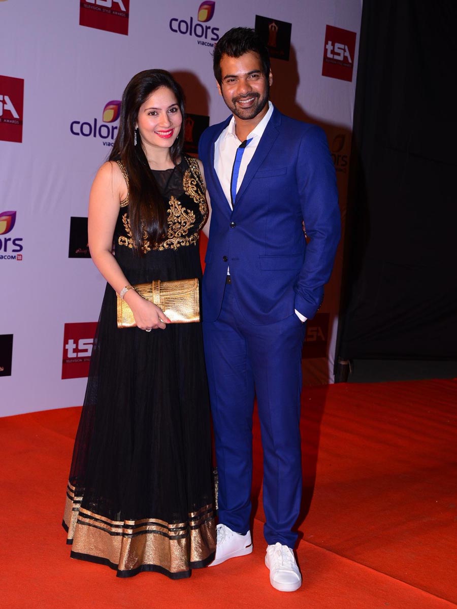 Shabbir Ahluwalia with wife Kanchi Kaul