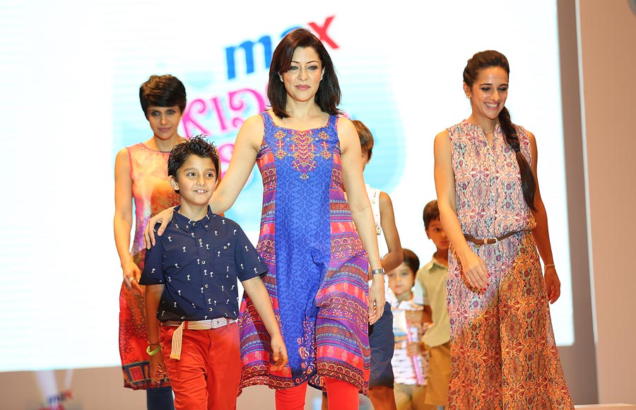 Mandira Bedi,Aditi Gowitrikar and Tara Sharma