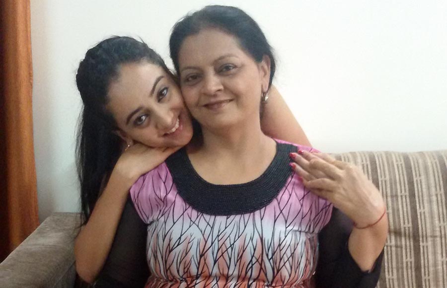 Zalak Desai and mom Falguni