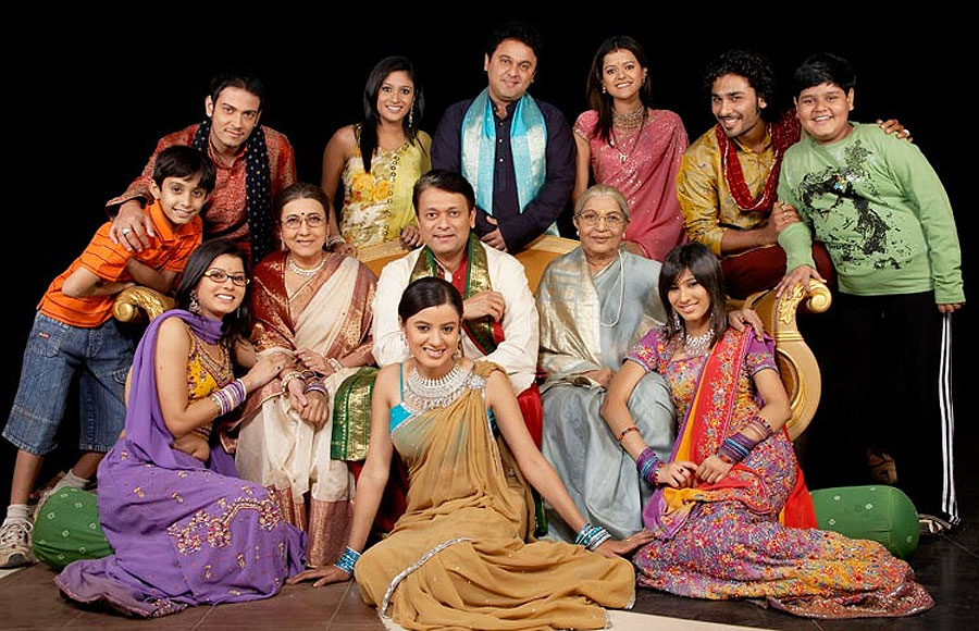 Agarwal family (Kahaani Ghar Ghar Ki)