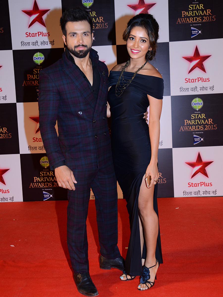 Rithvik Dhananji and Asha Negi 