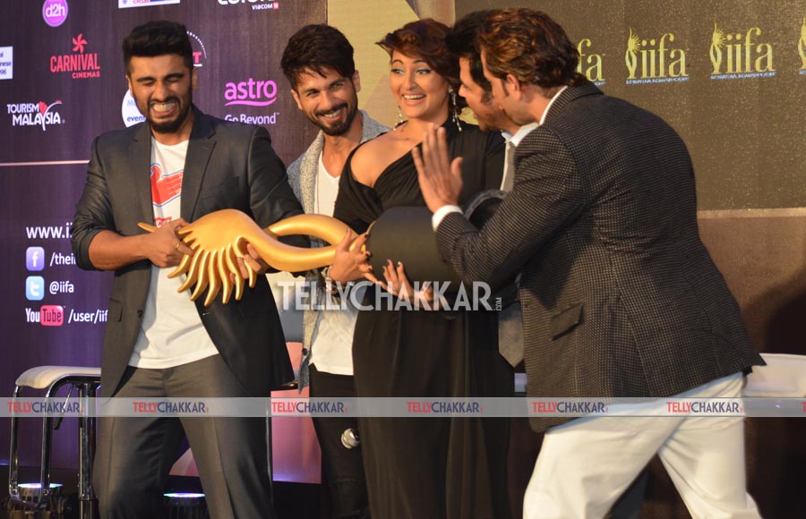 Arjun Kapoor, Shahid Kapoor, Sonakshi Sinha, Anil Kapoor and Hrithik Roshan