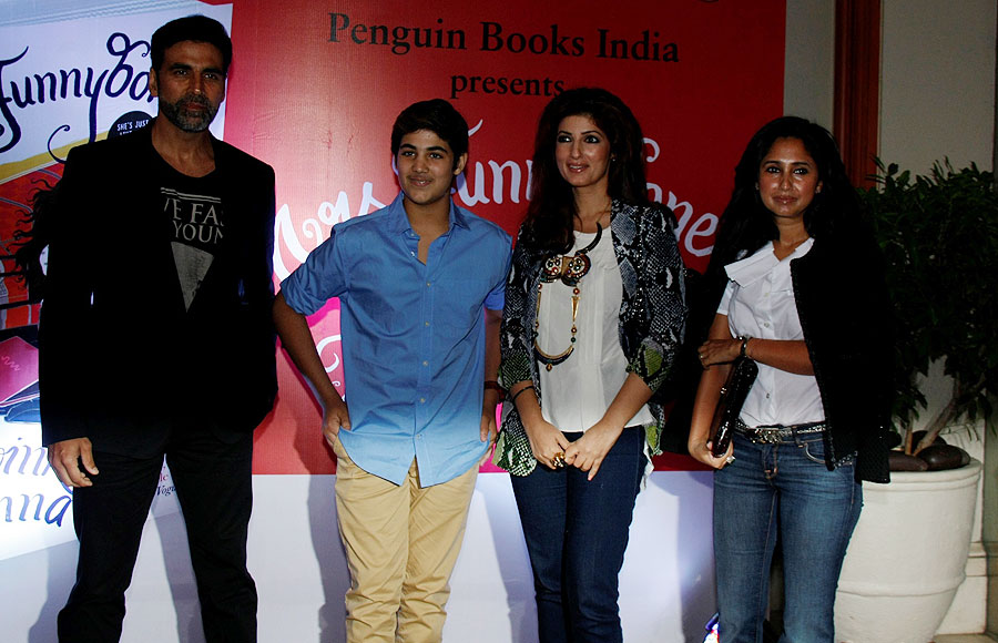 Akshay Kumar, Twinkle with their son Aarav and Rinke Khanna