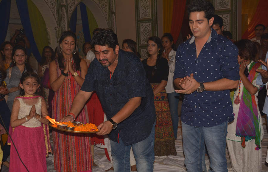  Celebration Time on the set of Yeh Rishta Kya Kehlata Hai