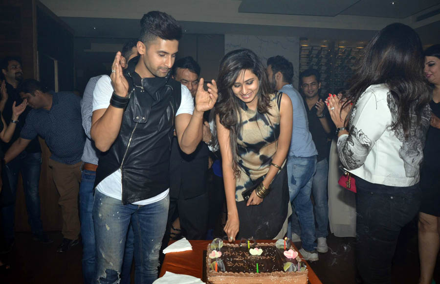 Sargun Mehta's ROCKING birthday bash