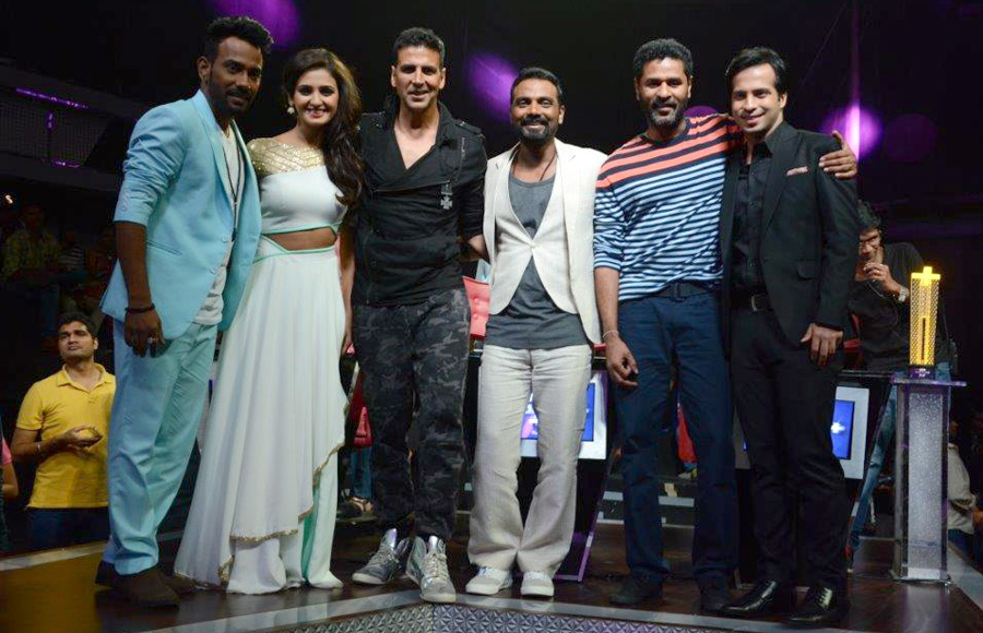 Akshay and Prabhudheva promote 'Singh Is Bling' on Dance +