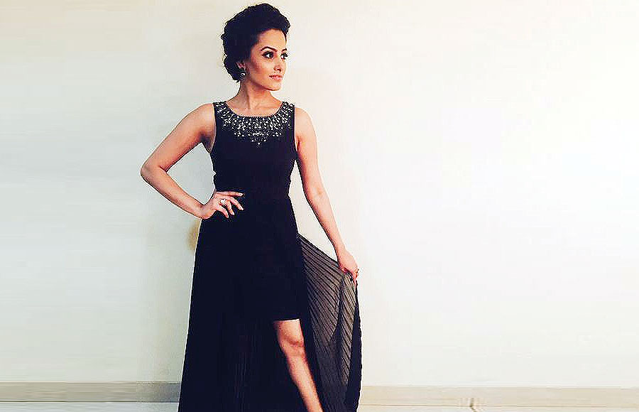 Anita Hassanandani- While practicing for Jhalak Dikhhla Jaa, Anita met with an accident and injured her rib bones.