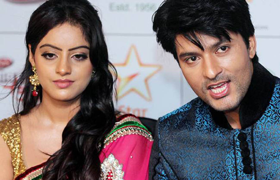 Tellychakkar.com reported about Diya Aur Baati actress Deepika Singh slapping her co-star Anas Rashid after he touched her in an inappropriate way. Anas