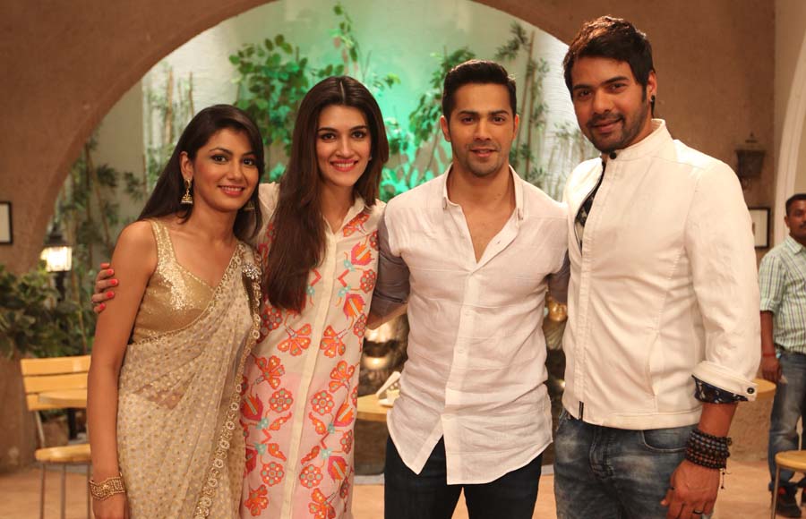 Varun Dhawan and Kriti Sanon with Sriti Jha and Shabir Ahluwalia